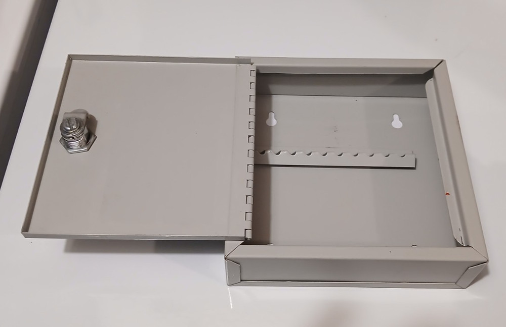 Security Locking Wall Mount Key Lock Cabinet W/2 Keys