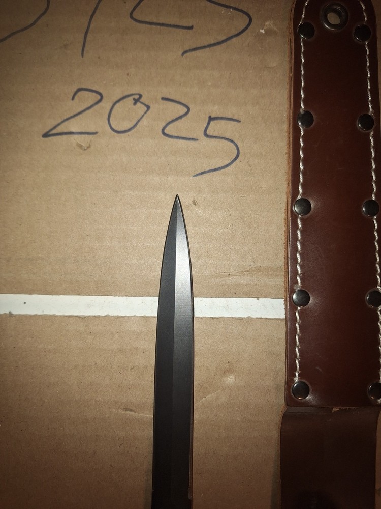 Colt CT280 Fighting Knife V-42 Devils Brigade Dagger