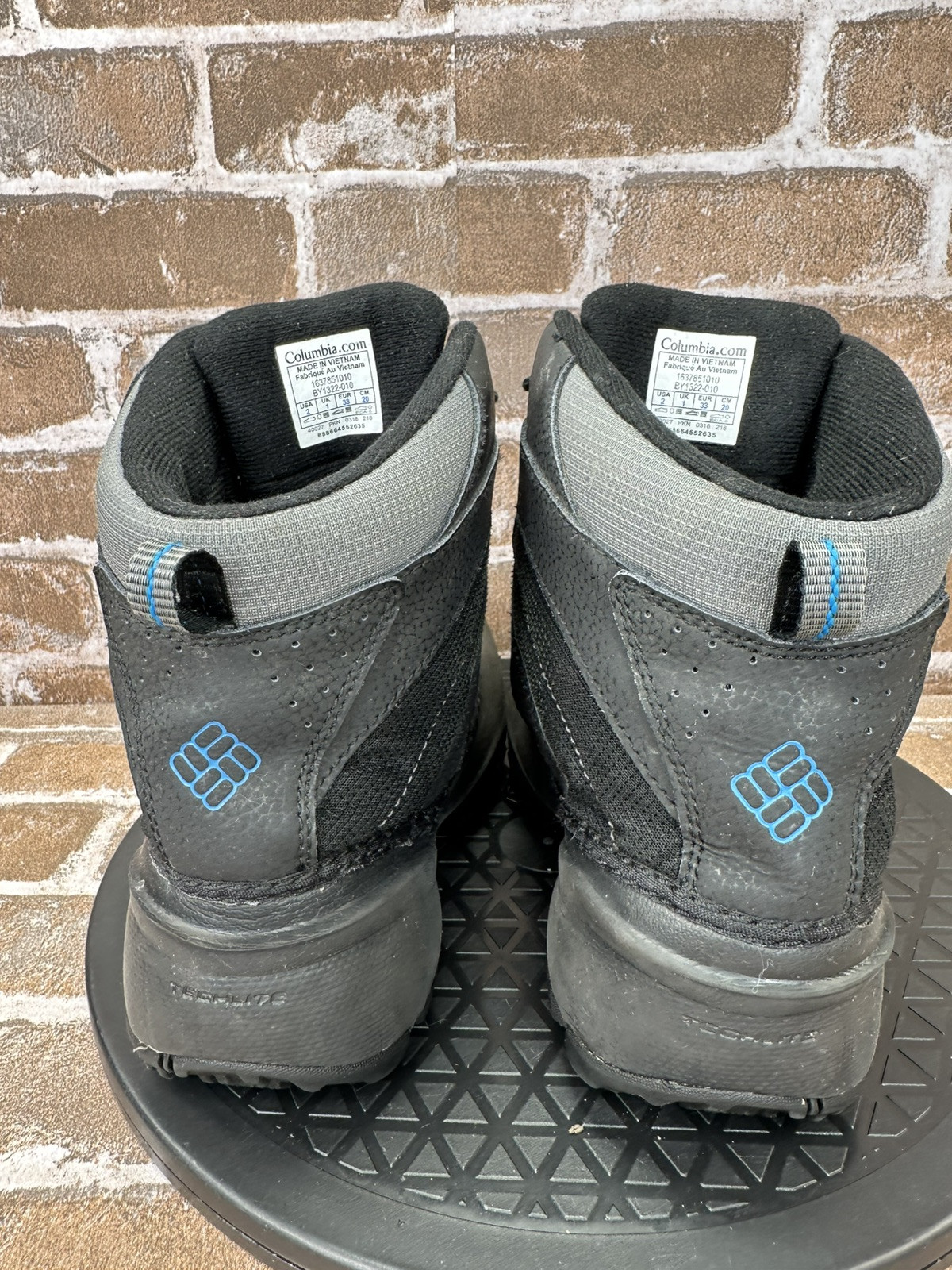 Columbia Rope Tow III Waterproof Snow Boots Black BY1322-010 Boys Youth Size 2