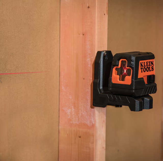 Klein Tools Red Laser Level – Compact, Self-Leveling Cross-Line with 35-Foot Ran