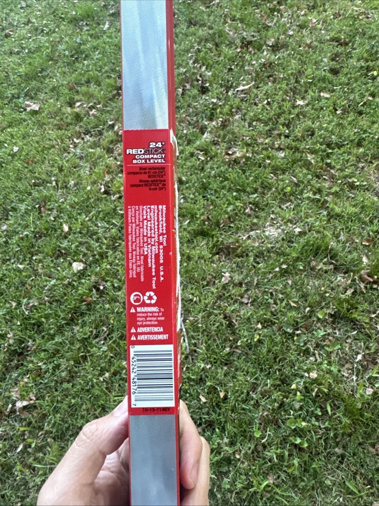 MILWAUKEE MLCM24 24 in. REDSTICK Compact Box Level