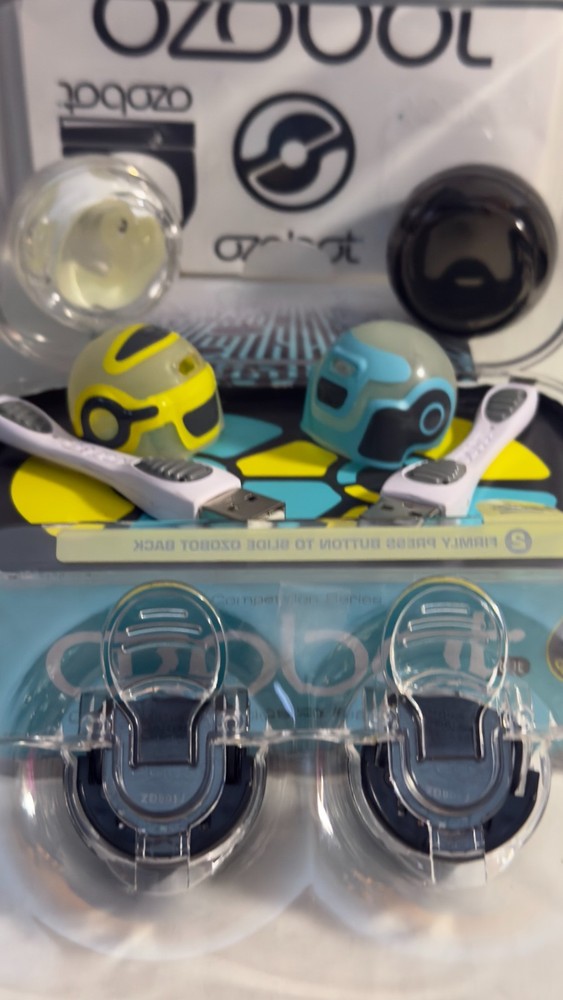 Ozobot Bit2.0 Dual Pack 2 Robots Competition Series STEM CodingCase USB OzoSkins