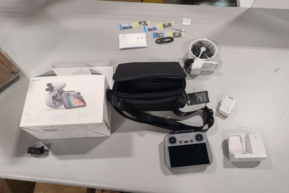 DJI Flip Fly More Combo Camera Drone + RC 2 Remote Controller (3 Battery)