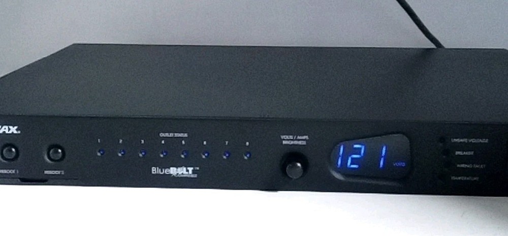 Panamax M4315-PRO Power Conditioner *READ*