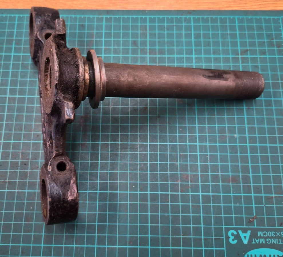 BSA Bottom Yoke - used