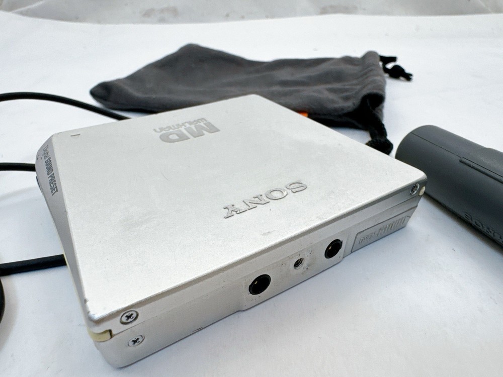 Sony MZ-E75 Walkman MiniDisc MD Player Silver with Remote - Tested & Working