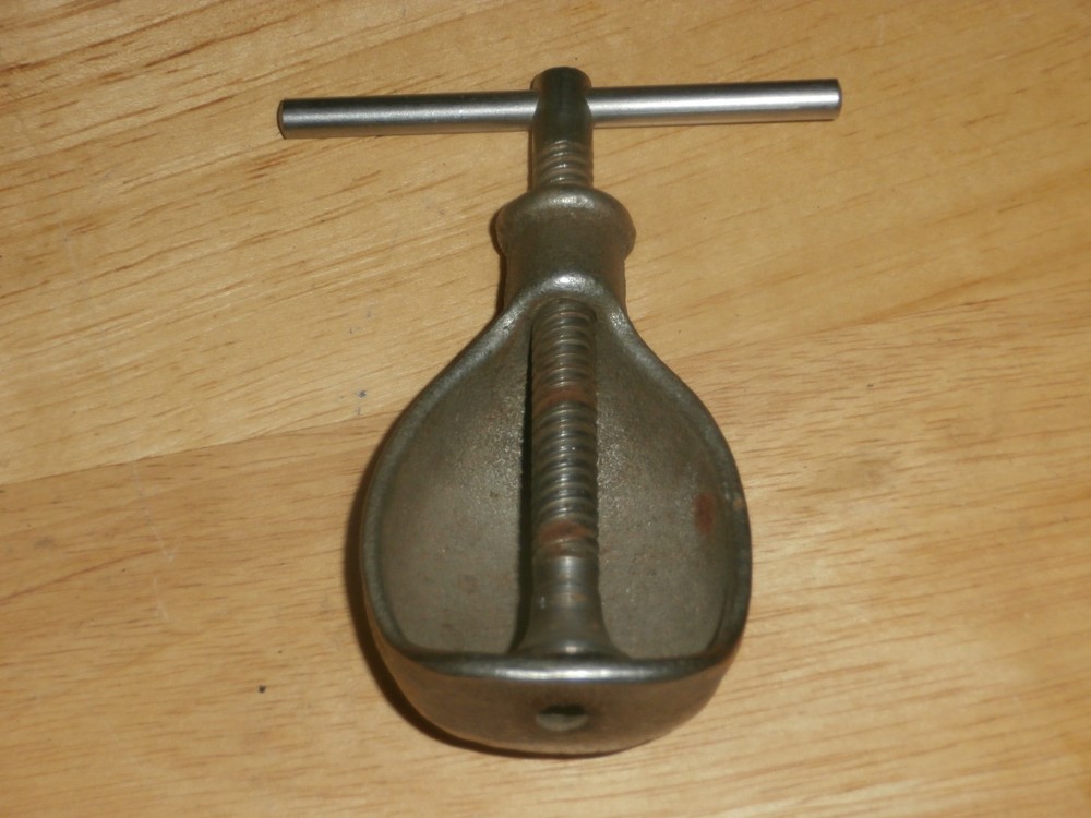 Antique Metal Nut Cracker Walnut Shell Shape T-bar Screw-type Shell Design