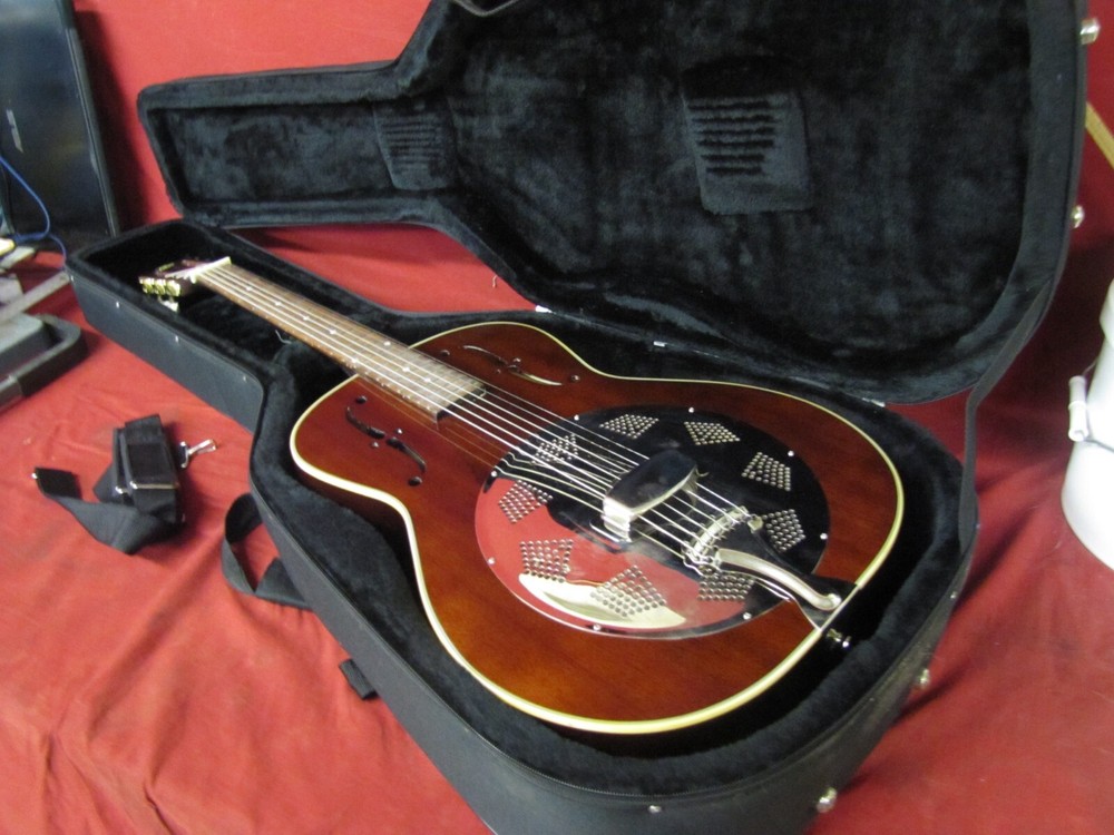 Rogue Fine Instruments Guitar