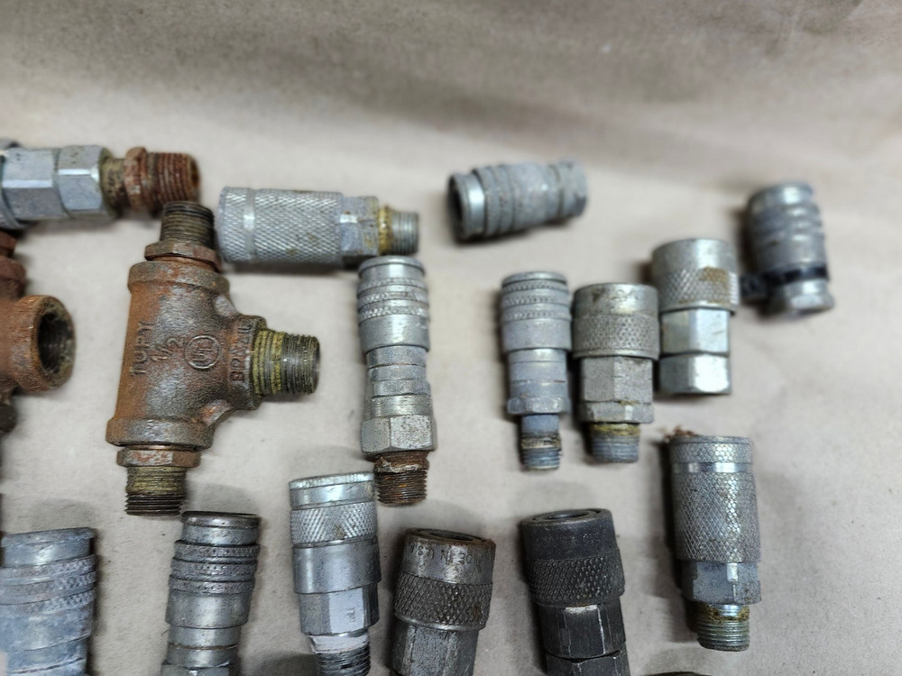 AIR TOOL FITTING ASSORTMENT
