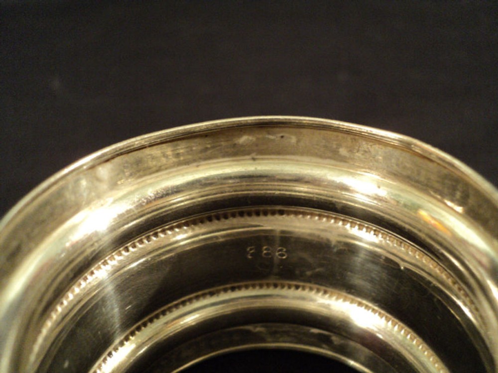 VICTORIAN STERLING SILVER NAPKIN RING, ENGRAVED DESIGN