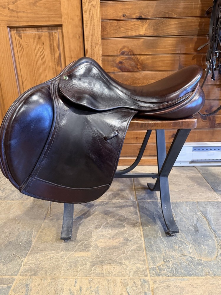 County Sensation Saddle 17.5M