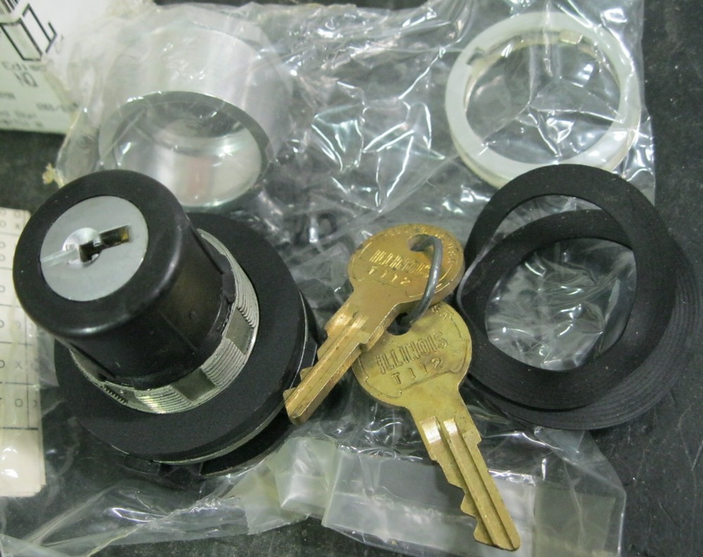 Honeywell Microswitch PTKBC2221 Selector Switch 2 Position Key Operator