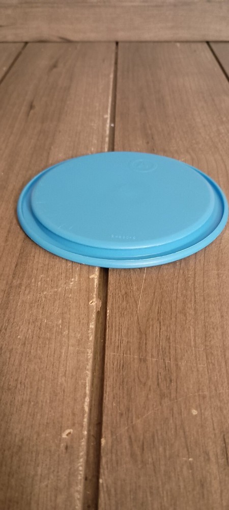 Tupperware 2423C "A" Blue Replacement Lid 5.25"
