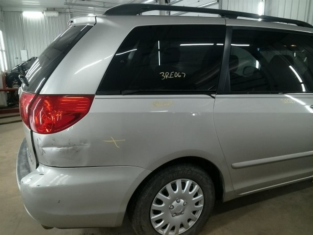 SIENNA 2010 Keys/Latches/Locks 104972369