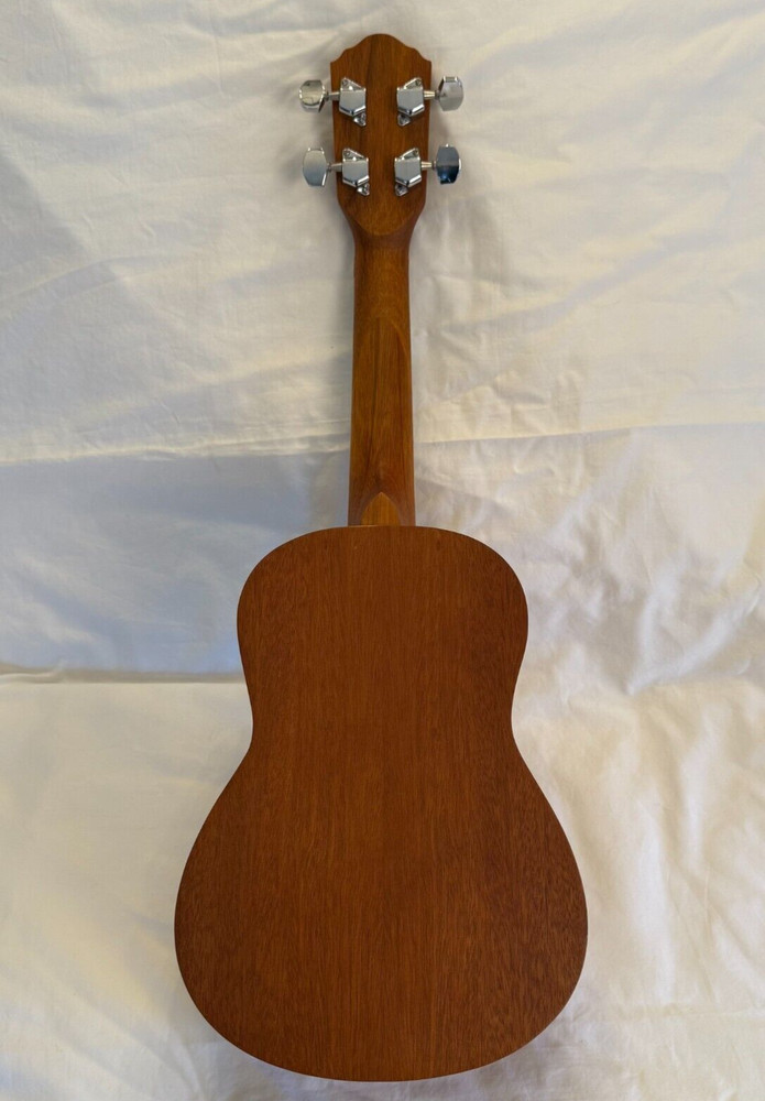 Oskar Schmidt By Washburn Ukulele OU2