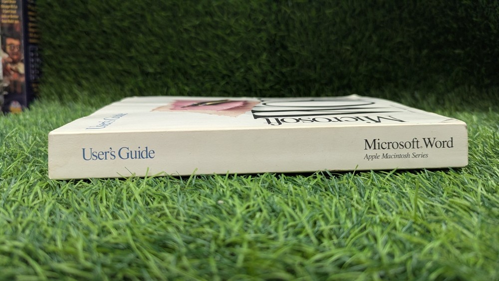 Microsoft Word User's Guide 5.0 Apple Macintosh Series (Paperback) Book Only