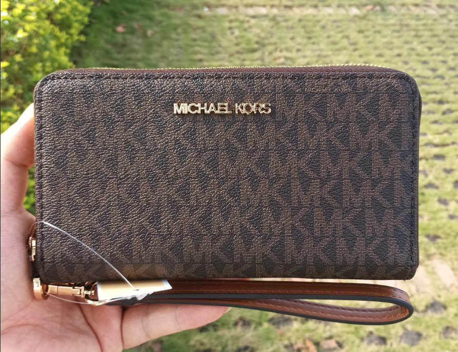 Michael Kors Travel Large Flat MF Phone Case Wristlet Women Wallet Brown