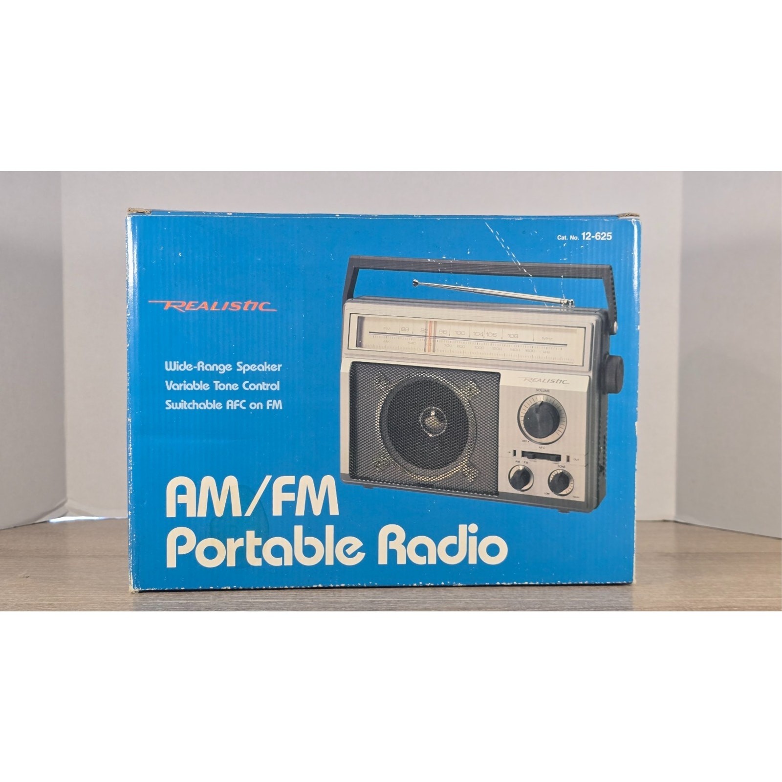 Vintage Realistic 12-625 AM/FM Portable Radio - Original Box/Manual. Works! READ