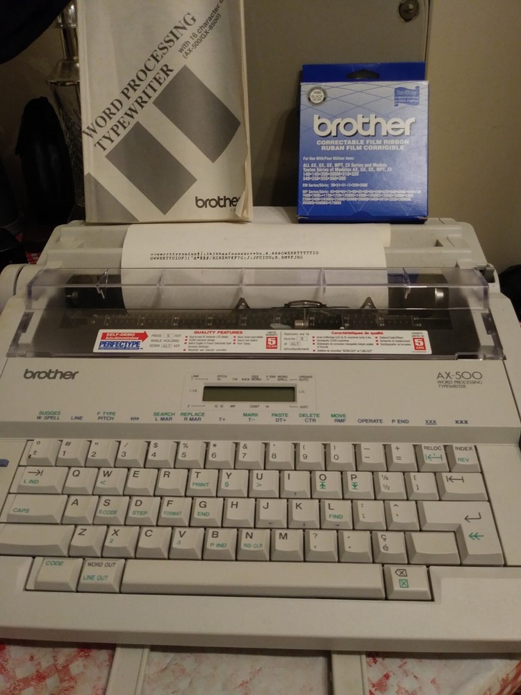 Typewriter Brother AX500 word processing Electric Portable