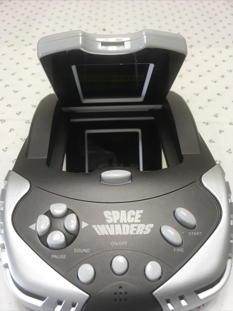 Excaliber Electronics Space Invaders Handheld Electronic Game 402-1-CS TESTED#54