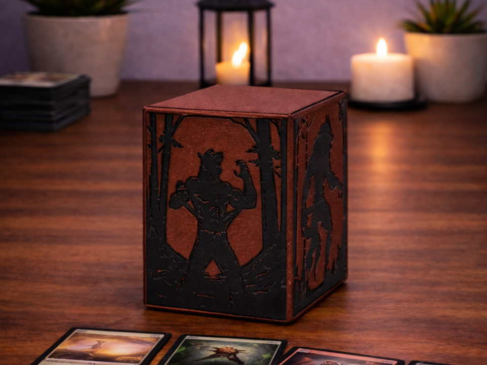 Werewolf themed MTG Deck Box, EDH Commander Card Case