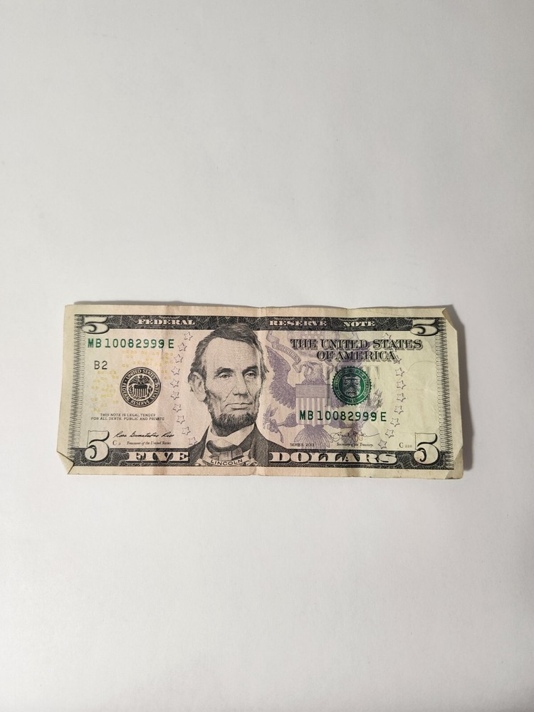 2013 $5 Note ERROR Over Inking Bleed Through Onto Reverse (MB 10082999)