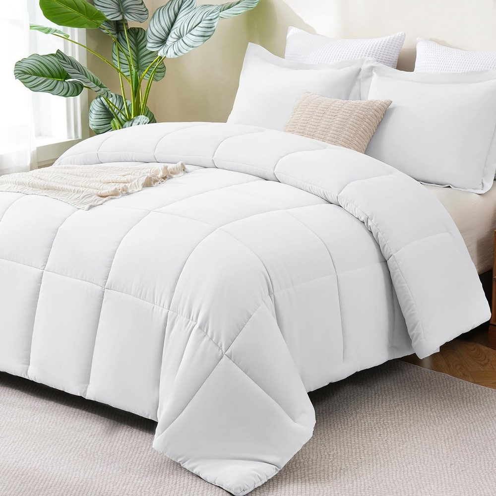 CozyLux Full Size Comforter Sets - White Size, 3 Full,