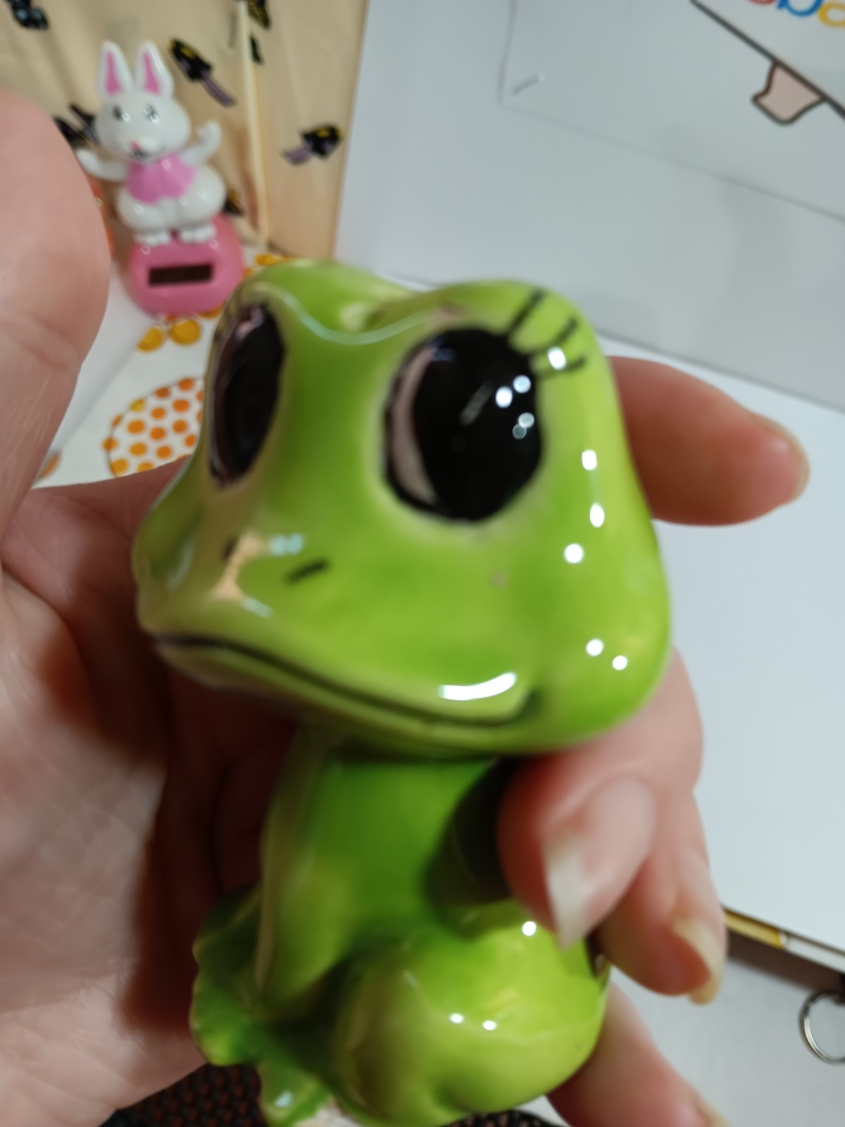 VTG NEIL THE FROG SALT & PEPPER SHAKERS CERAMIC 1970'S SET SEARS AND ROEBUCK!!!