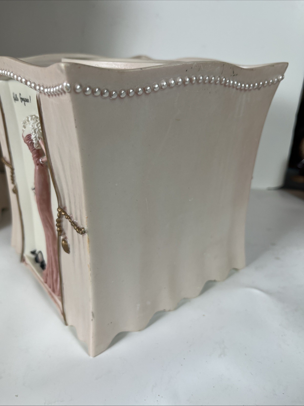 Vintage Accessories Dress To Thrill BedBath&Beyond Rare Tissue Box & Trash Can