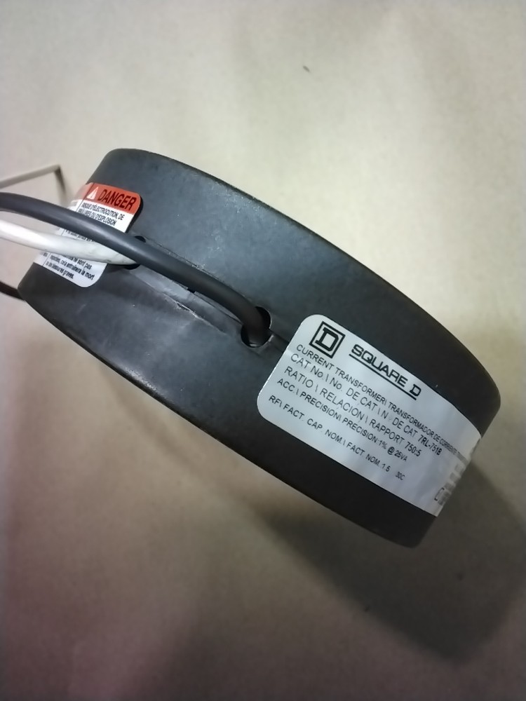 Square D Current Transformer 7RL-751B Ratio 750:5