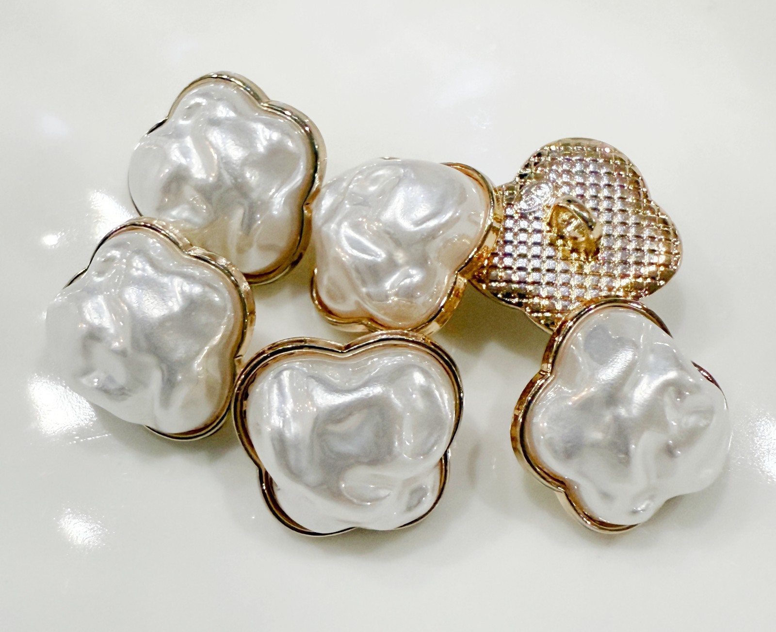 Natural Baroque Pearl Gold Metal Shank Buttons 15mm (6PC)