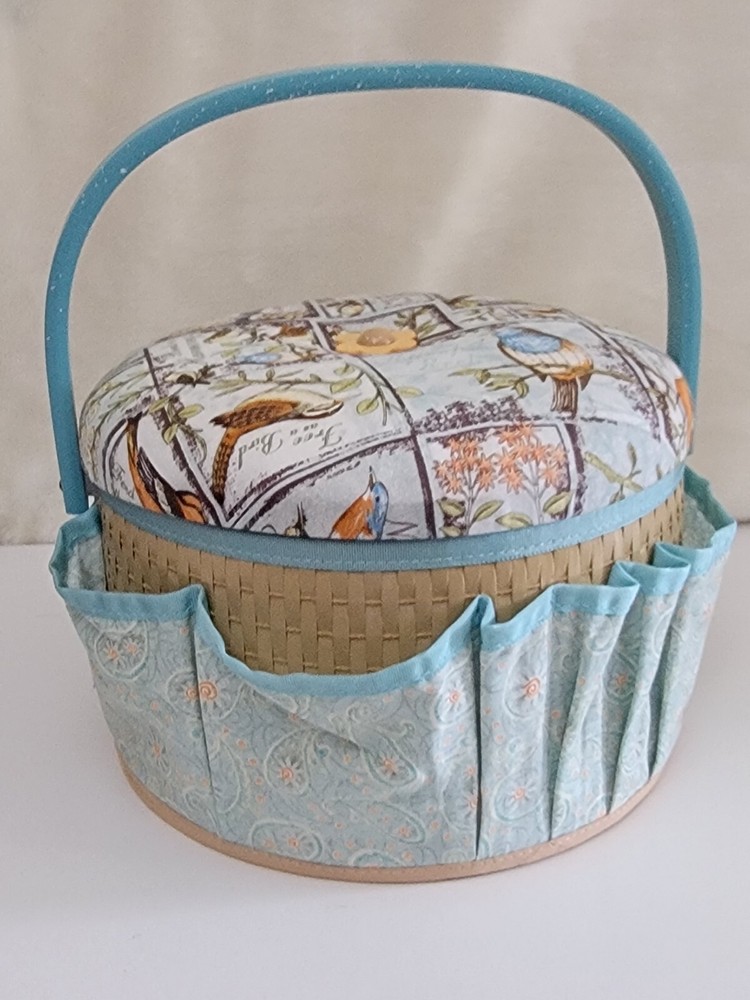 Vintage Sewing Basket With Handle