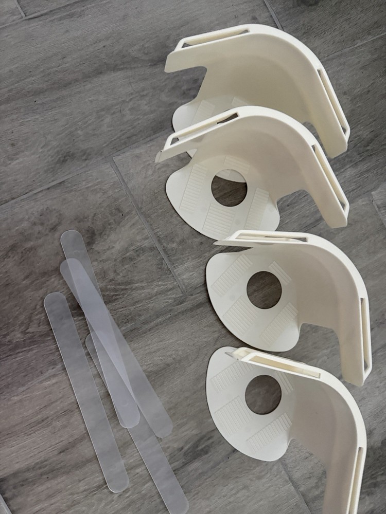 mattress sheet holder