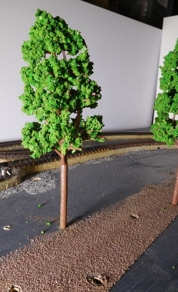 10 Medium Green Deciduous Trees, 160 mm Tall