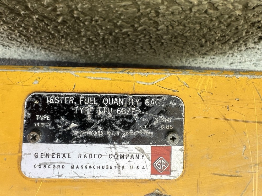 TTU-68/E AIRCRAFT/HELICOPTER FUEL SYSTEM CAPACITANCE TEST SET