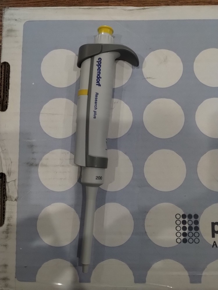 Eppendorf Research Plus Adjustable Pipette 200 uL