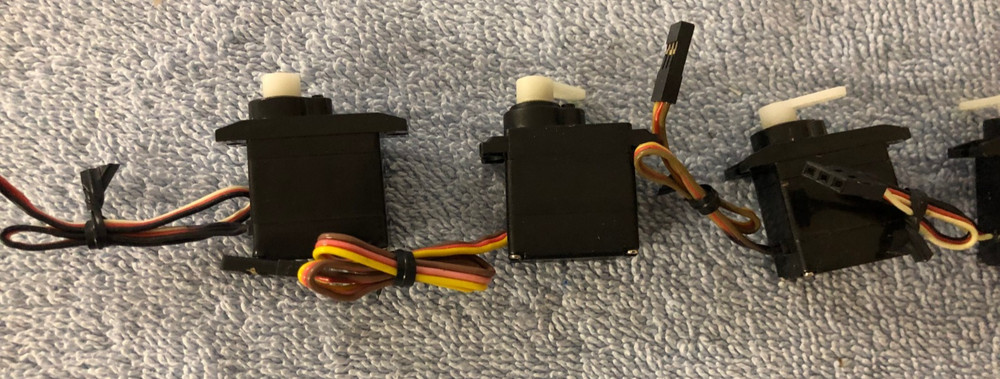 7ea Micro Servos With Universal (JR) type connectors