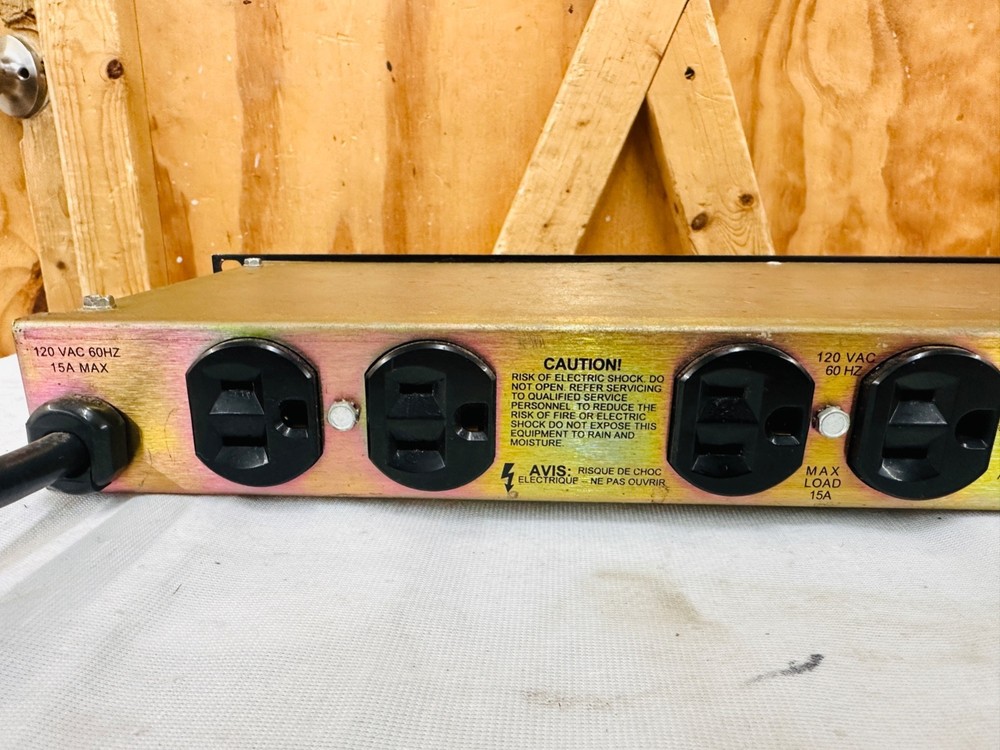 Furman PL-Plus Power Condition Light Module - Tested & Working