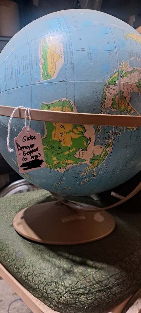 Denoyer-Geppert Co WORLD GLOBE 1970S