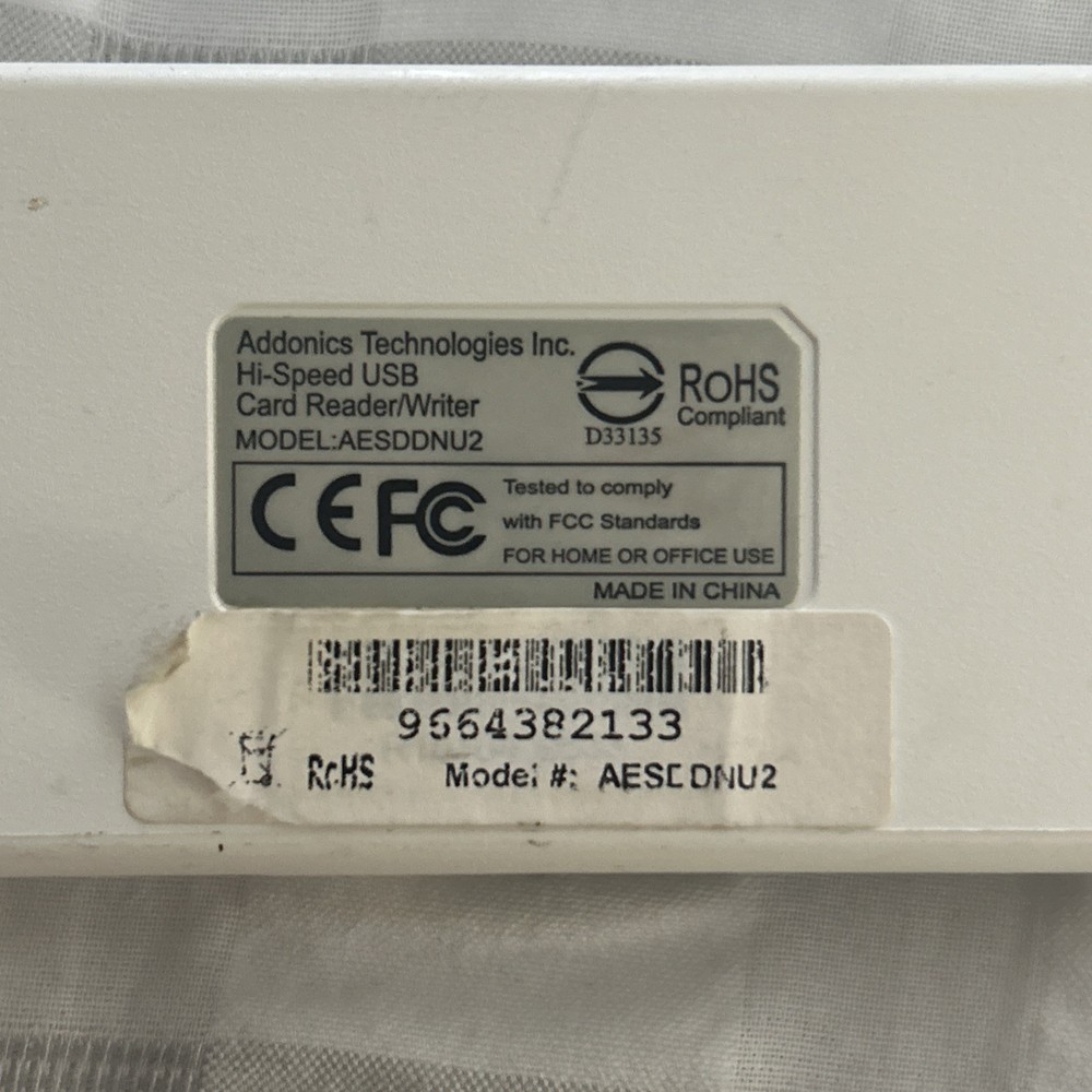 ADDONICS USB CARD READER/WRiter MODEL AESDDNUU2 with flash card