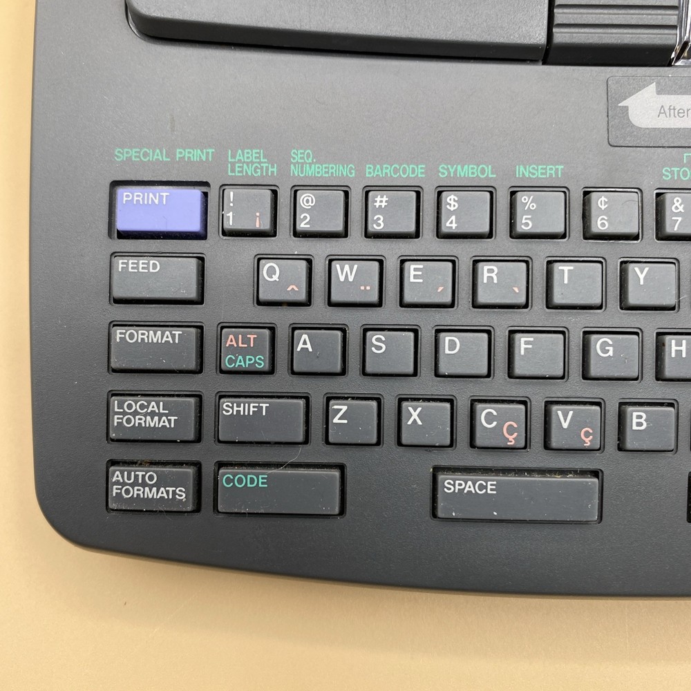 Brother P-Touch Extra PT-520 Electronic Thermal Label Maker Working