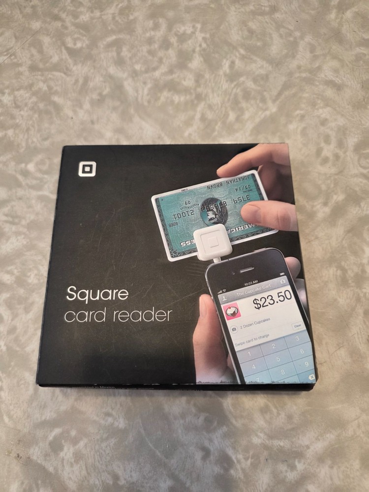 Square A-PKG-0206-01 Credit Debit Card Reader - White Apple iPhone & Android