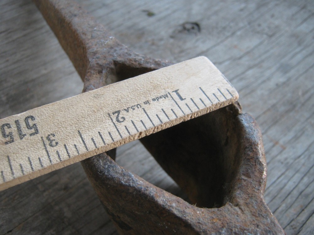 Rusty Rustic Original Vintage Primitive Metal Long Pick no handle