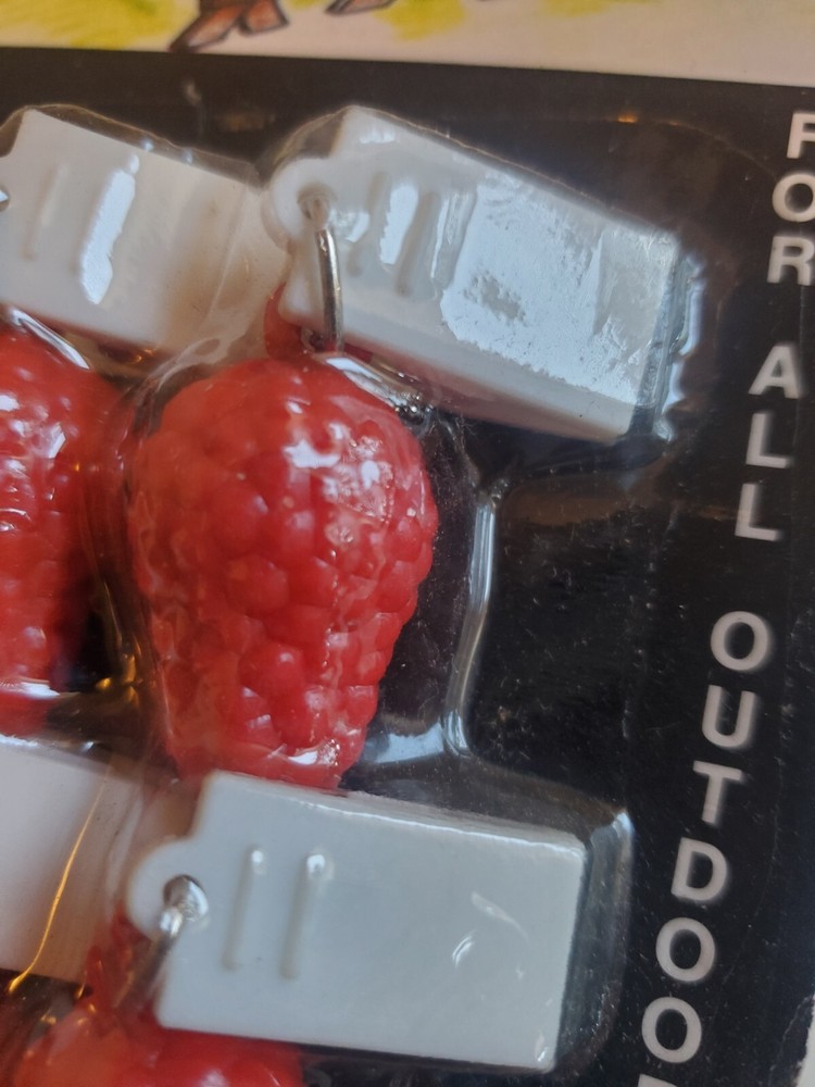 NOS Clip On Table Cloth Weights Raspberries *READ*