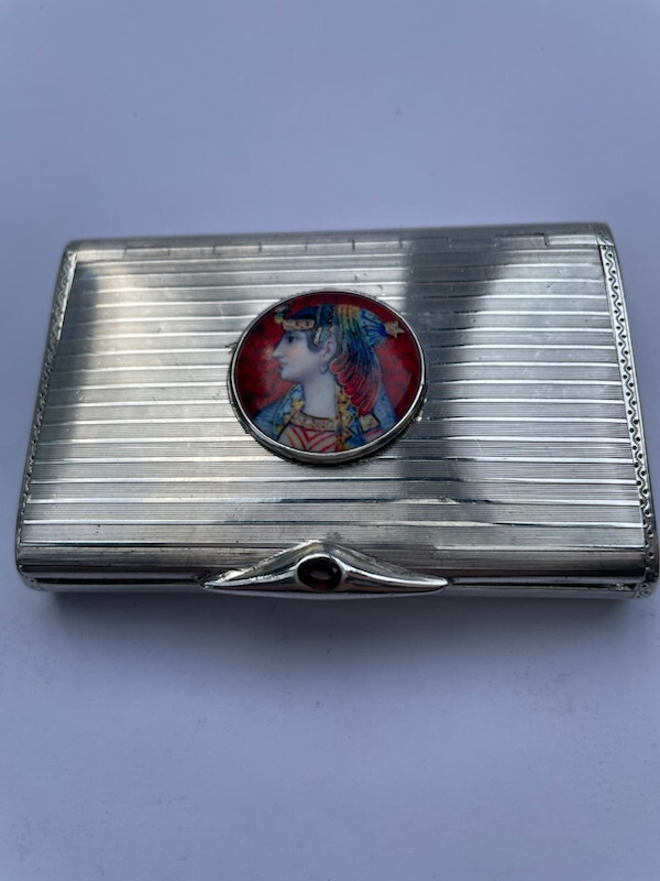 Silver case Selfidges & co 1919 no. 31