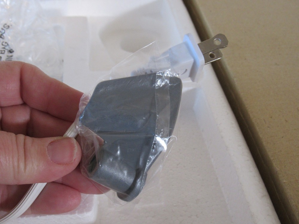 Breadman Bread Maker 3 Horizontal Loaf Sizes 8 Functions TR520 2lb Model NEW