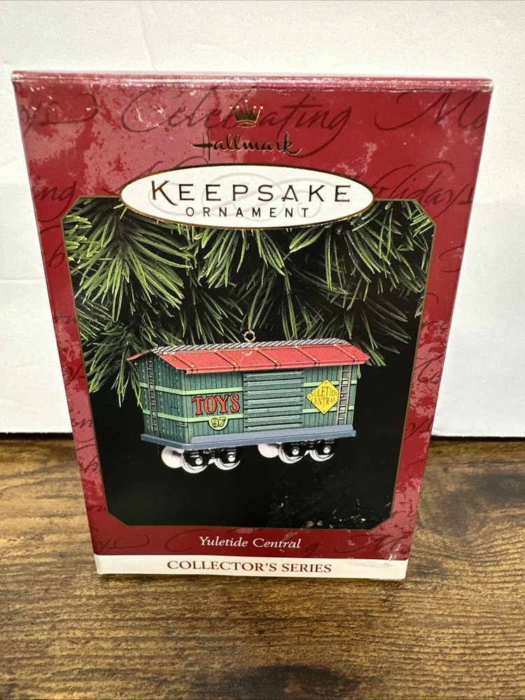 Hallmark Keepsake Ornament Yuletide Central 1997