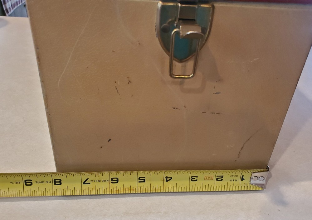 Vintage Metal 45 Record Holder Storage Carrying Case