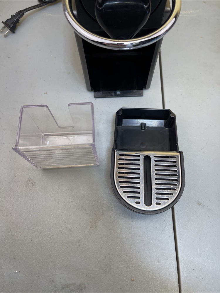 Nespresso Pixie C61 Espresso/Coffee Maker/Machine Black Cleaned/Tested