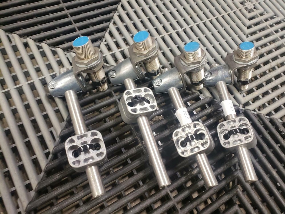 4 Wenglor IW080BM65VB3 Inductive Proximity Sensors M18 Barrel